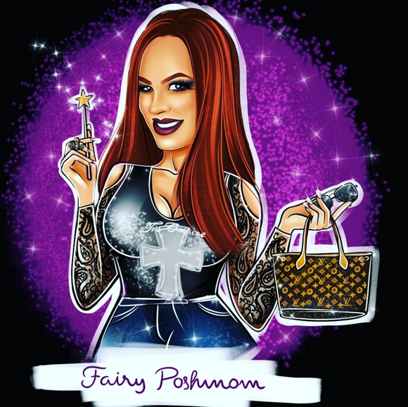 Meet your Posher, Fairy PoshMom! - Picture 2 of 4